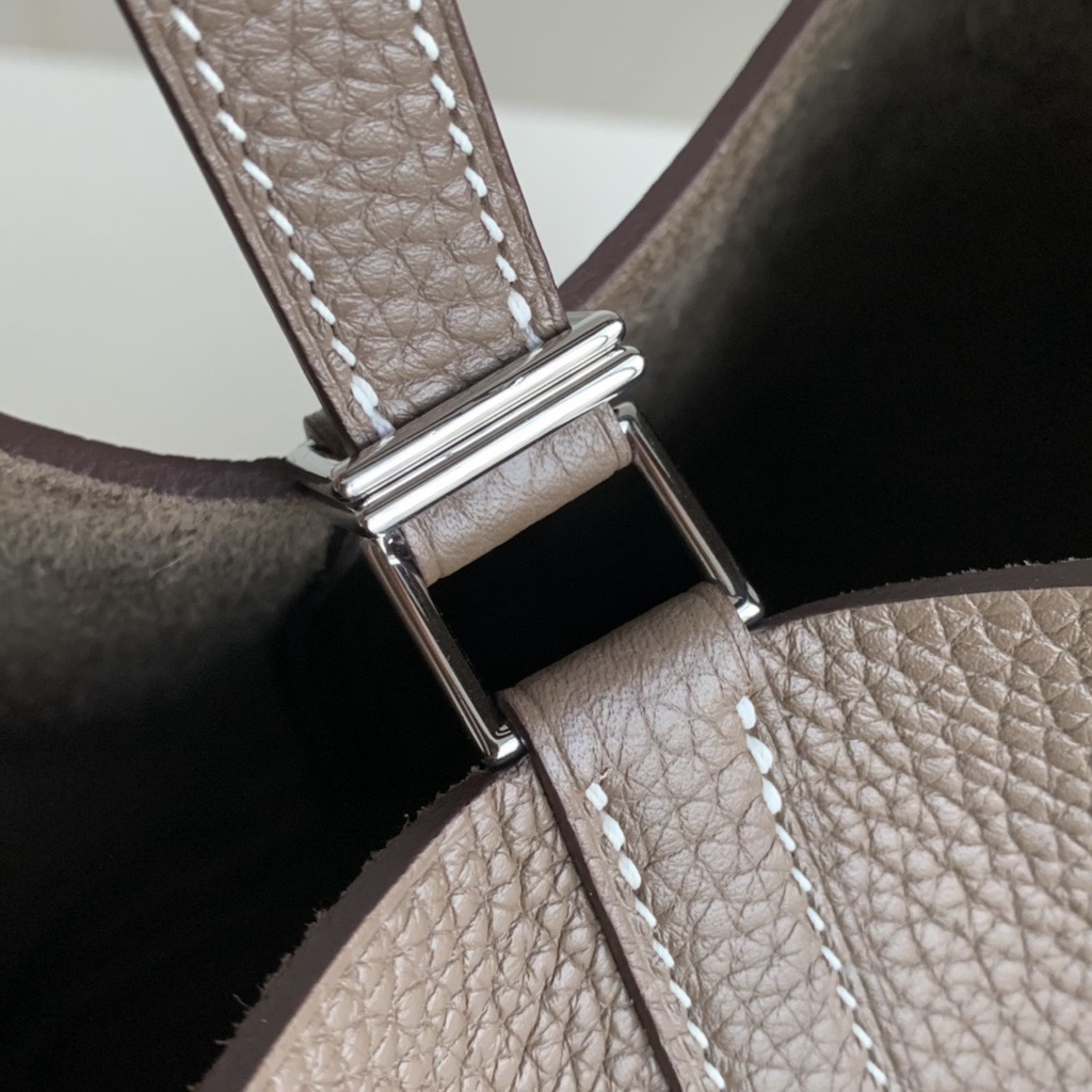 Hermès Picotin Lock 22 — Ébène - Image 5